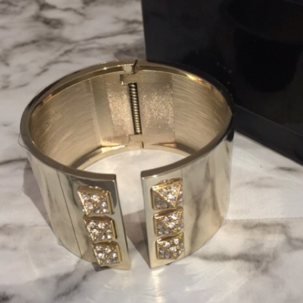 Victoria’s Secret limited edition bracelet